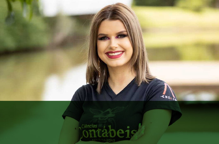 Caroline Gabert, especialista em sucesso do cliente da Omie